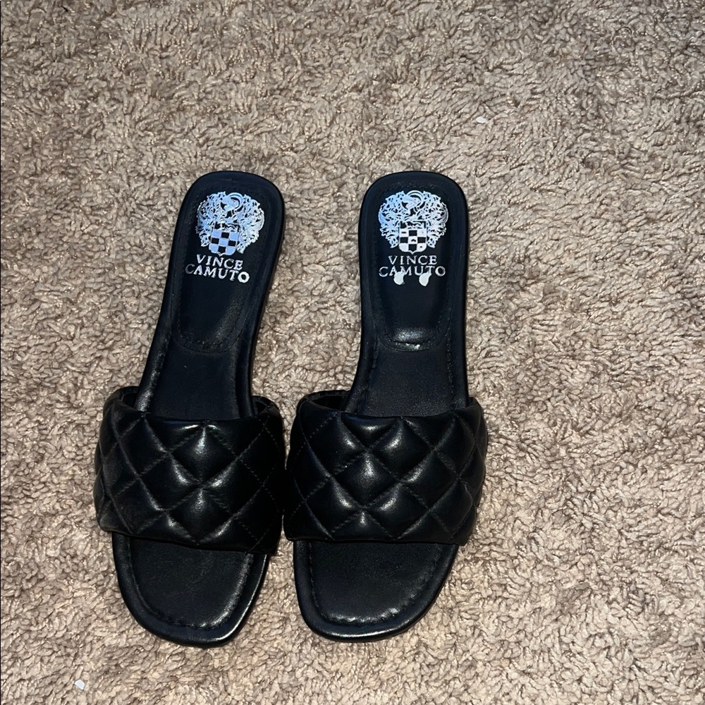 Vince Camuto Black Quilted sandals